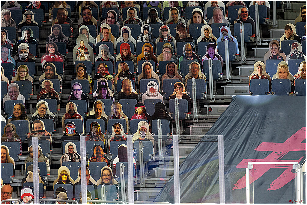 PENNY DEL;  Koelner Haie - Fischtown Pinguins Bremerhaven; Koeln, 12.02.2021